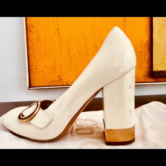 Chloe Cream Patent Leather Gold Pumps 